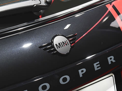 2025�� JOHN COOPER WORKS