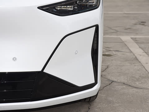 2026�� ���� 750 Ultra