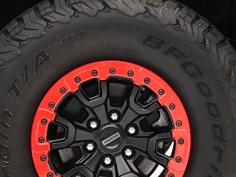 2025�� 3.0T ����SV7 ���ݰ�