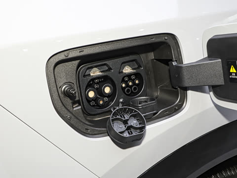 2025�� ����200 Max