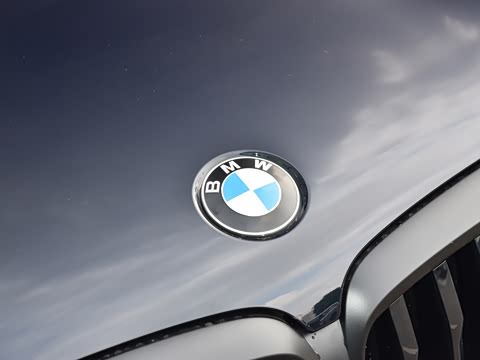 2026�� �Ŀ� xDrive 40Li ������M�˶���ҹ��װ