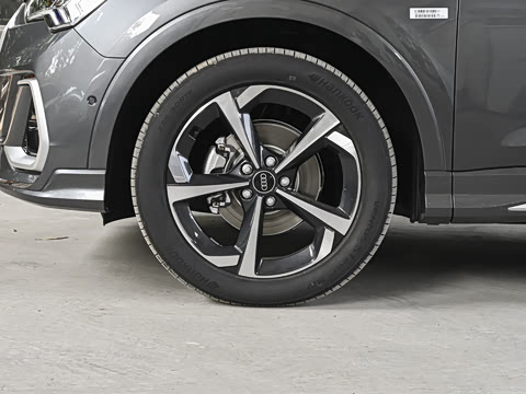 2026�� quattro 45�����ذ� 35TFSI ʱ�ж�����