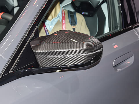 2025�� M5