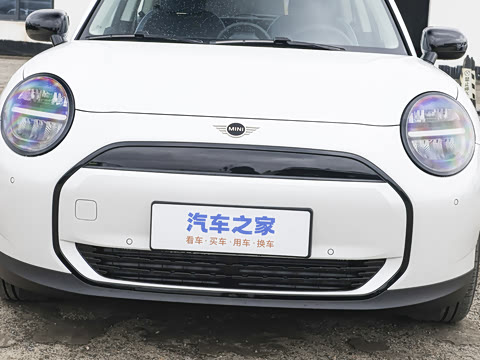 2025�� �Ŀ� 466km COOPER E ������