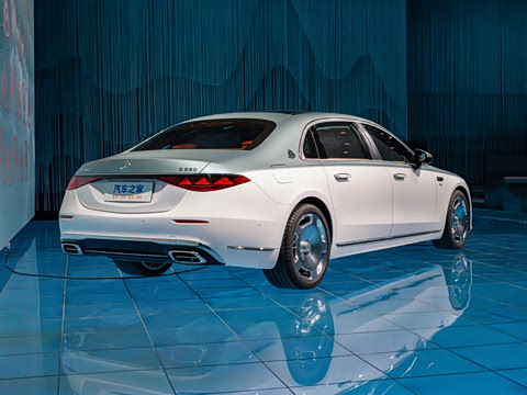 2027�� S 680 4MATIC