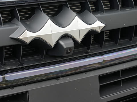 2025�� 210KM ����Ultra��