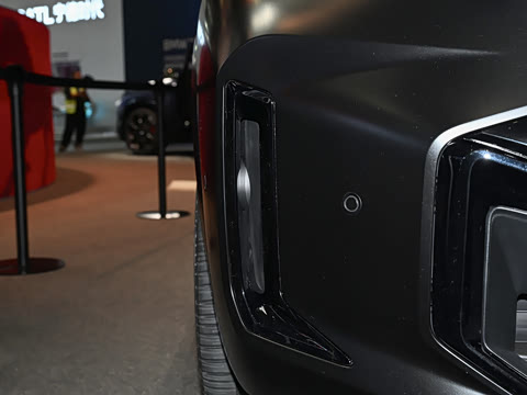 2026�� xDrive 40Li �����
