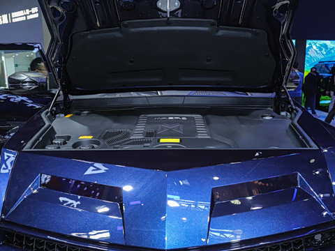 2025�� M900 ������