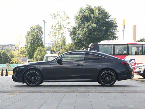 2026�� CLE 300 4MATIC �����ͽ��ܳ�