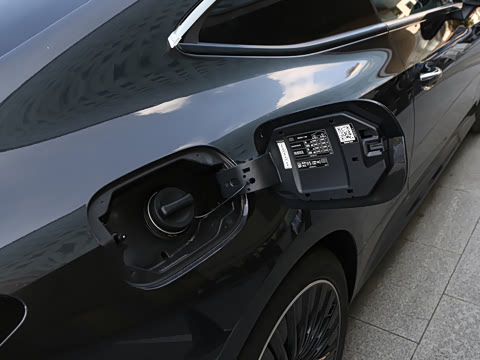 2026�� CLE 300 4MATIC �����ͽ��ܳ�