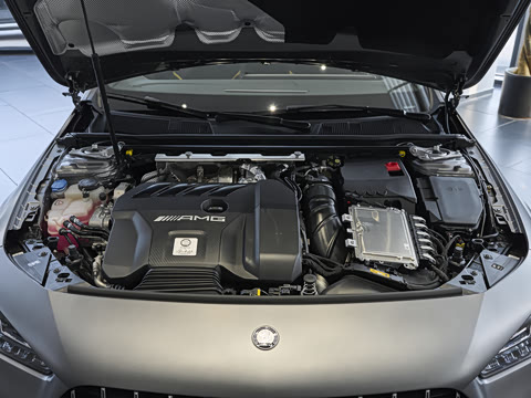 2026�� AMG CLA 45 S 4MATIC+