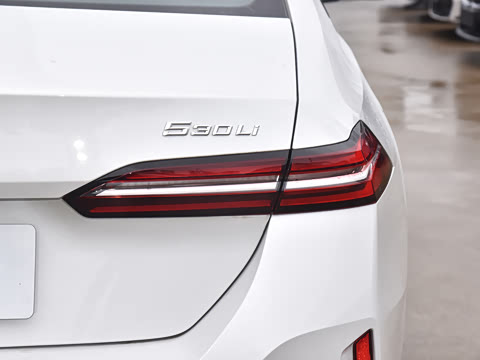 2026�� �Ŀ� 530Li ������ M�˶���װ