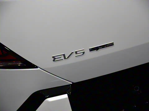 2025�� 580 Wave AWD GT-Line