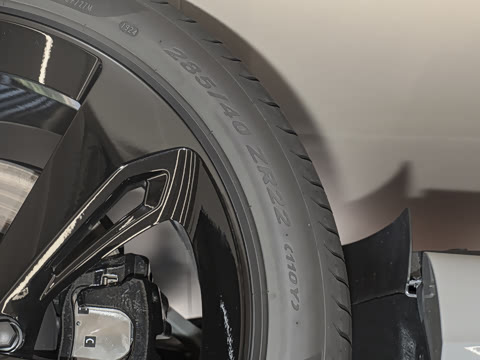 2024�� 4.0T V8 �ŶȰ�