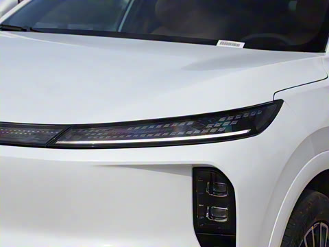 2025�� 185KM�����