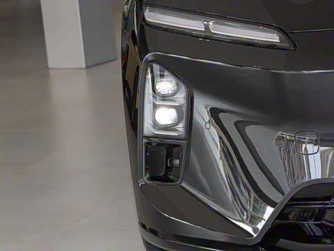 2025�� �ھ������ 75kWh Touring