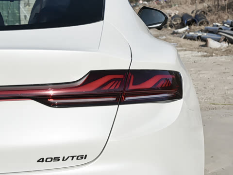 2026�� 2.0T 405 AT������