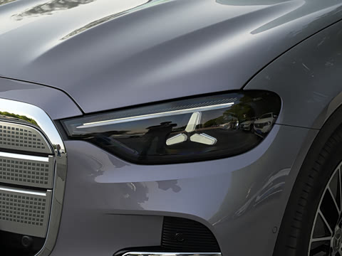 2026�� ����� 400 L 4MATIC