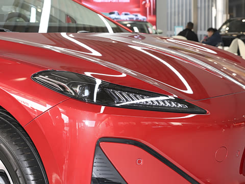 2025�� 550��