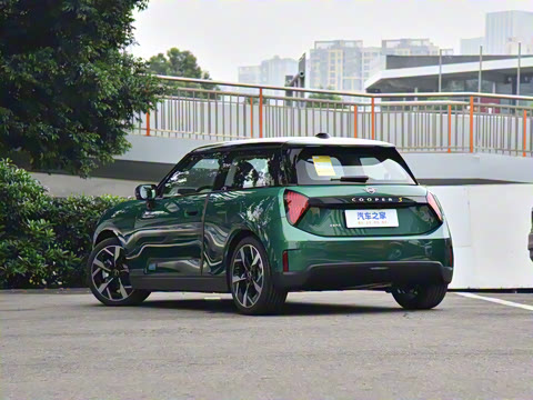 2025�� 463km COOPER SE ������