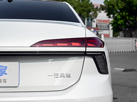 2026�� 2.0T quattro ������