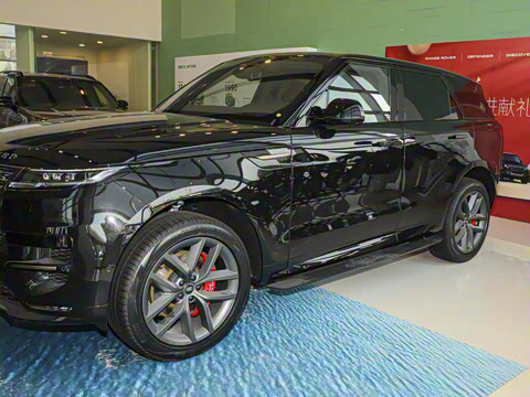 2025�� 400PS Dynamic SE