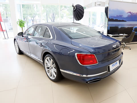 2026�� 4.0T V8 ��׼��