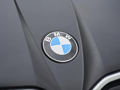 2026�� xDrive30L �����