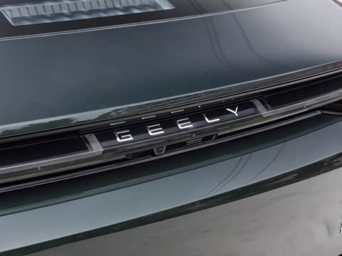 2026�� 225km EM-i Զ�����ǺӰ�