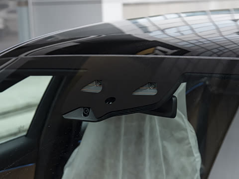 2026�� E 300 L ������