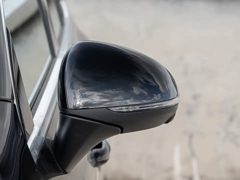 2026�� �Ŀ� GLC 260 L 4MATIC ������