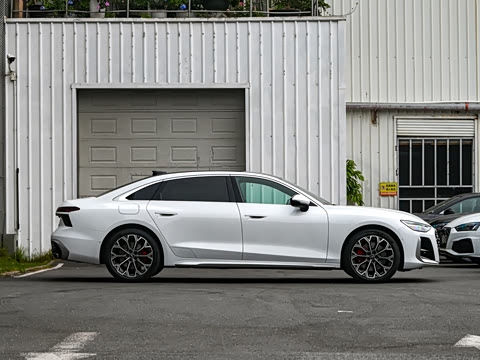 2026�� 2.0T quattro ����������	