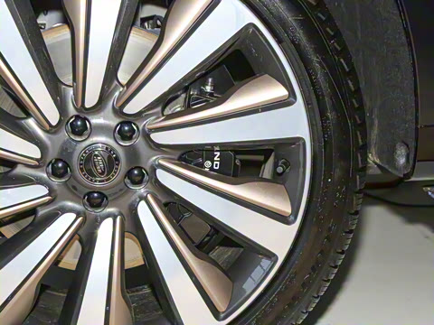 2024�� 4.4 V8 SV���ٴ����ӳ��� 4��