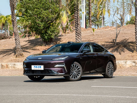 2026�� 225km EM-i Զ�����ǺӰ�