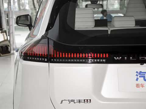 2026�� 2.0L ���ܵ��˫�� PRO+