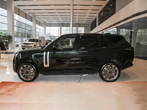 2026�� 3.0 L6 400PS AB�����