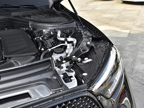 2026�� GLC 300 L 4MATIC ������ 5��