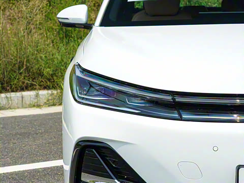 2025�� EM-i 70km ������