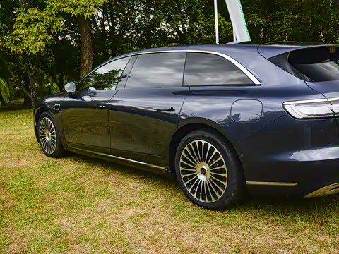 2025�� ���� Ultra��������