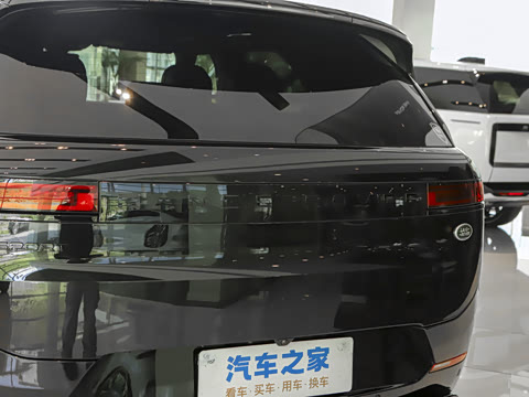 2026�� 400PS Dynamic SE