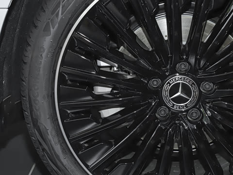 2025�� CLE 300 4MATIC ������ܳ�