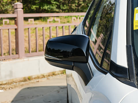 2026�� 2.0L ���ܵ��˫�� ������