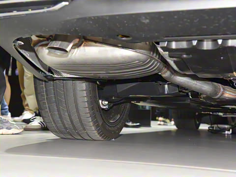 2026�� E 300 L �����