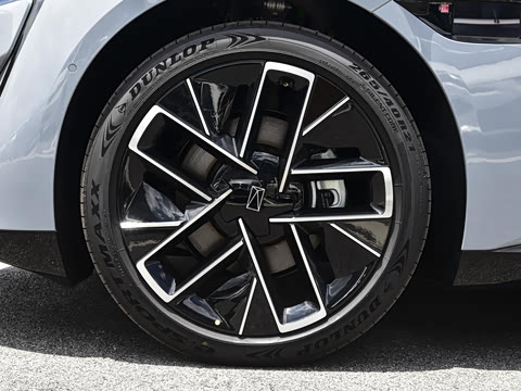 2025�� �Ŀ� Ultra���������