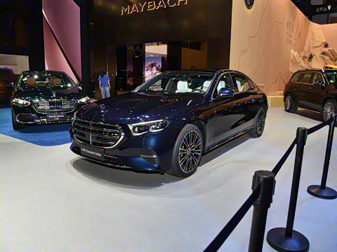 2026�� E 300 L ������