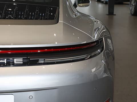 2026�� Carrera 3.0T