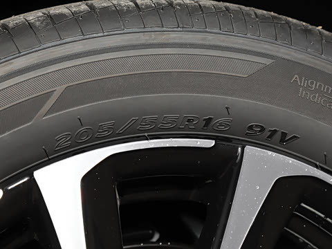 2026�� 1.8L ˫�� ��Ӣ��