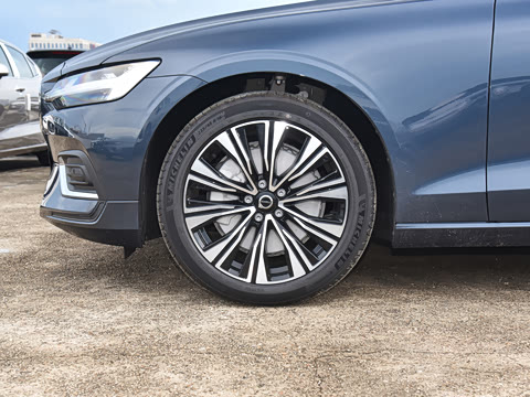 2026�� B4 ��Զ������