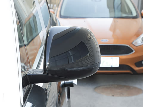 2026�� 3.0 L6 400PS AB�����