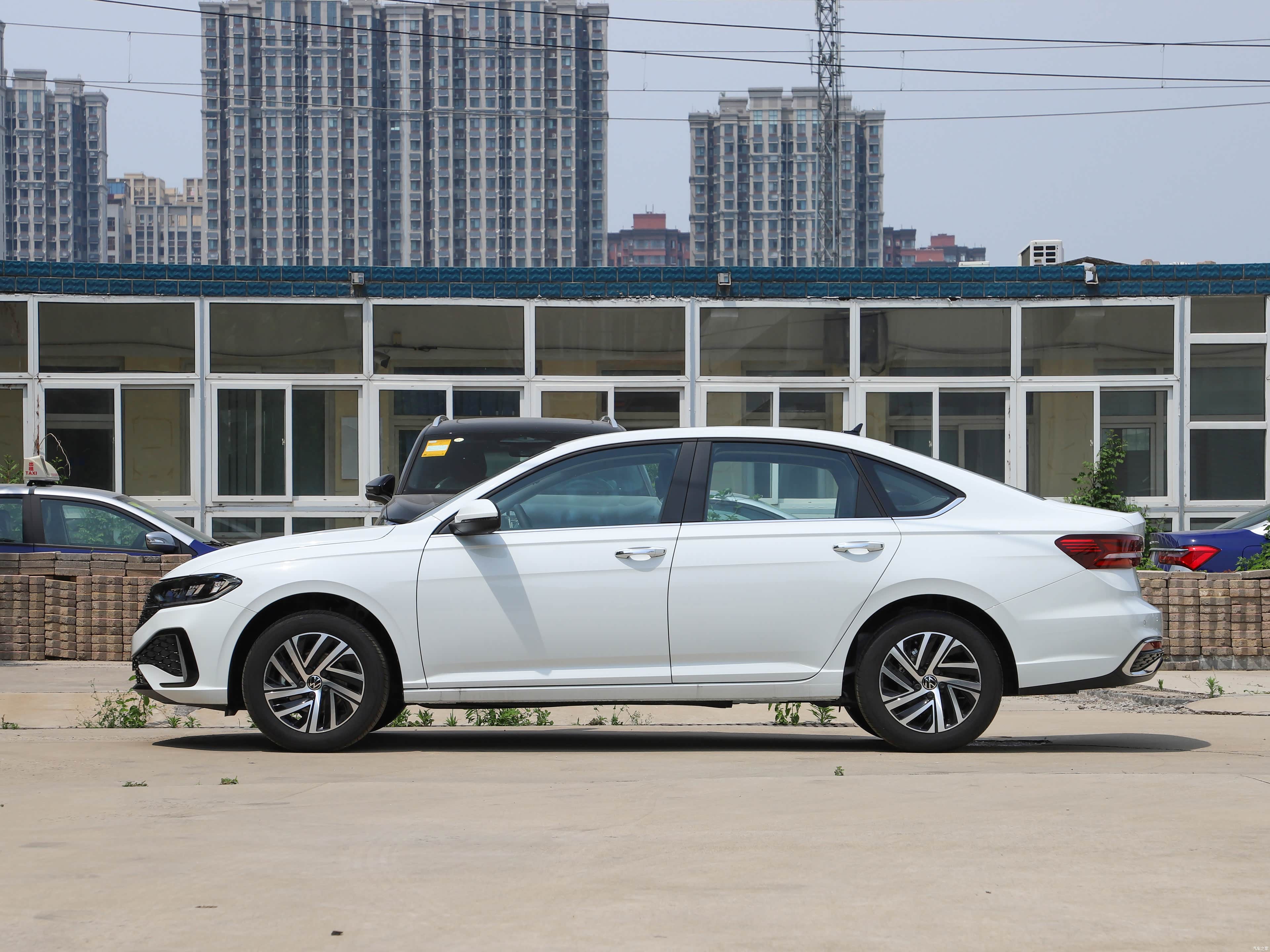 Volkswagen Lavida, миниатюра 4